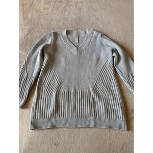 Athleta Women's Medium V-Neck‎ Sweater Tunic Ribbed Knit Casual Comfy Gray